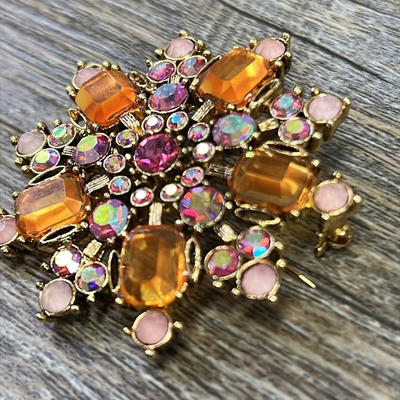 Snowflake Rhinestone Brooch Peach and Pink Aurora Borealis Gold Backing - Picture 2 of 4